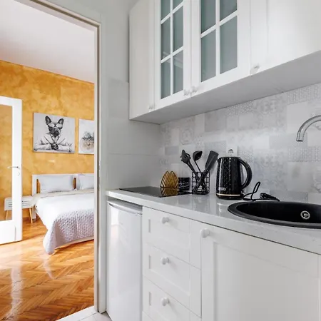N-stay Apartment